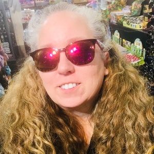 Meet your Posher, Virginia